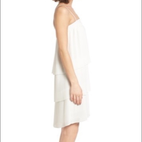 Dress - Picture 3 of 5